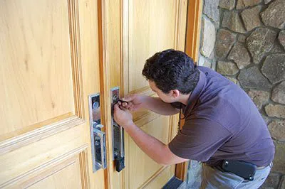 Super Locksmith Services Los Angeles, CA 310-819-4218 Super Locksmith Services Los Angeles, CA 310-819-4218 - 29-16