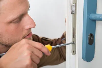 Super Locksmith Services Los Angeles, CA 310-819-4218 Super Locksmith Services Los Angeles, CA 310-819-4218 - 29-3